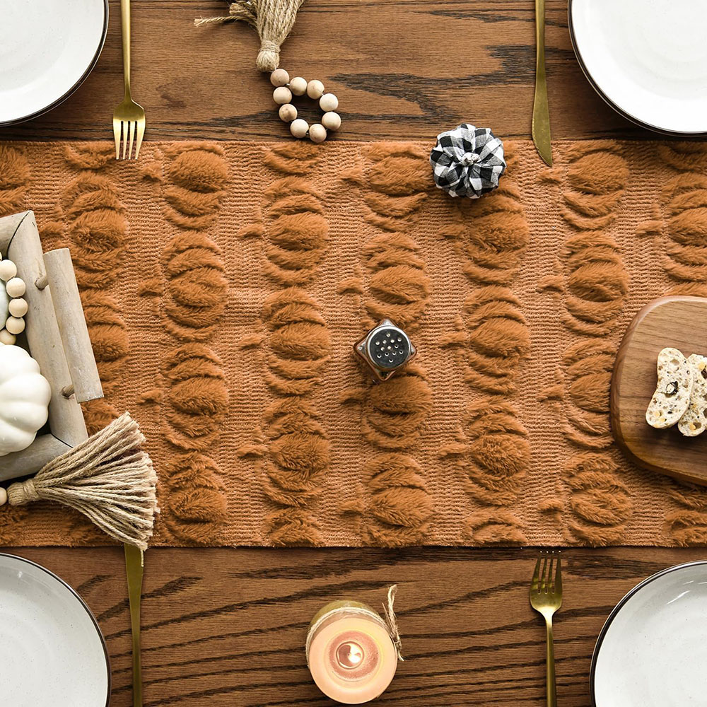 مفرش طاولة من الفرو الصناعي ال - مراجعة Table Runner وسعره