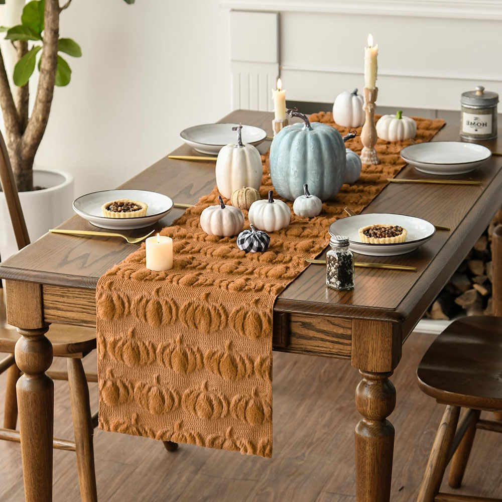 مفرش طاولة من الفرو الصناعي ال - مراجعة Table Runner وسعره