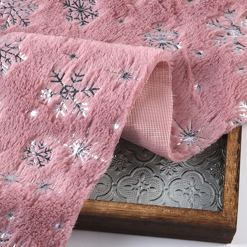 قماش تنجيد مخملي مطرز بنقشة ند - مراجعة Throw Pillow وسعره